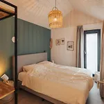 別荘 Kos I Tiny House Met Grote Tuin