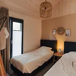 Kos I Tiny House Met Grote Tuin 別荘