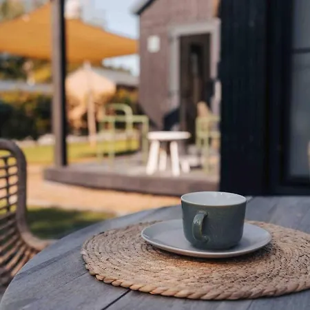 Kos I Tiny House Met Grote Tuin 別荘 *