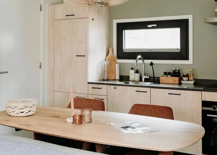 Holiday home Kos I Tiny House Met Grote Tuin Epe